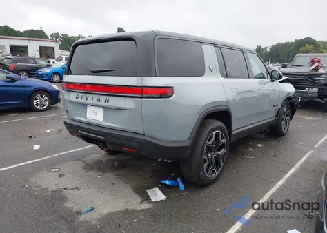 2025 Rivian R1S Adventure Dual Motor Large Pack/Adventure Dual Motor Max Pack from USA, damaged, VIN 7PDSGBBA3SN065056